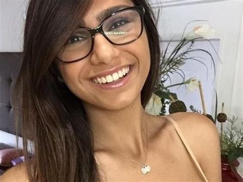 pornhub mia khalifa|Mia Khalifa: Video della Sexy Pornostar Libanese .